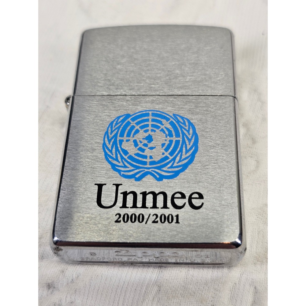 Absolute‎ rare Zippo Lighter Men Excellent UNMEE 2000/2001 Brushed Chrome 2001